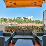 Superbe T2 Avec Terrasse Et Parking