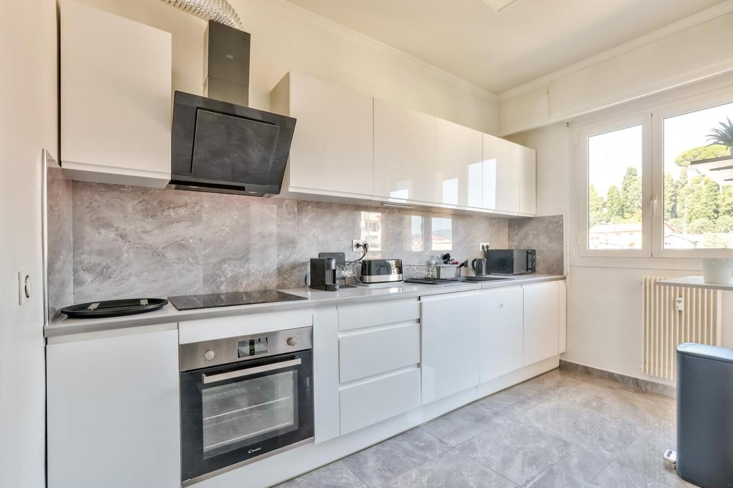 Apartment Superbe T2 Avec Terrasse Et Parking Nizza